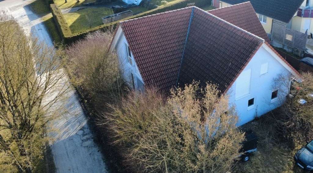 Immobilie in Bühlerzell - *1–2 Familienhaus mit Potenzial | großer Garten* - Bild 0