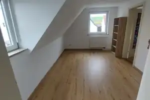 Attraktives, renoviertes Einfamilienhaus auf großzügigem Grundstück – Ihr neues Zuhause wartet!“ – Aichach-Friedberg (Kreis) – Vorschaubild 10
