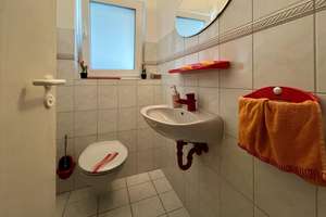 Ein-/Zweifamilienhaus mit Weitblick in Lottstetten - Großzügig, gepflegt und vielseitig nutzbar – Die vollständige Adresse der Immobilie erhältst du vom Anbieter., 79807 Lottstetten – Vorschaubild 12