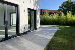 WOHLFÜHLEN IN BIELEFELD - BUNGALOW IM BAUHAUSSTIL MIT LUXUS-AUSSTATTUNG UND VIEL GLAS. – Bielefeld – Vorschaubild 4