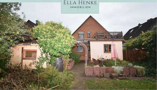 Bild von Gepflegtes, gemütliches Zweifamilienhaus mit 2 Bädern, Keller + Garage