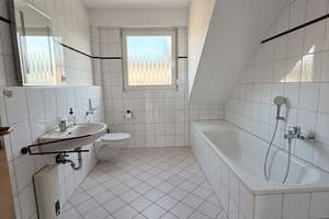 Dachgeschosswohnung mit wenig Schrägen, zentral gelegen – Teutoburger Straße  161, 46119 Klosterhardt-Süd, Oberhausen – Vorschaubild 9