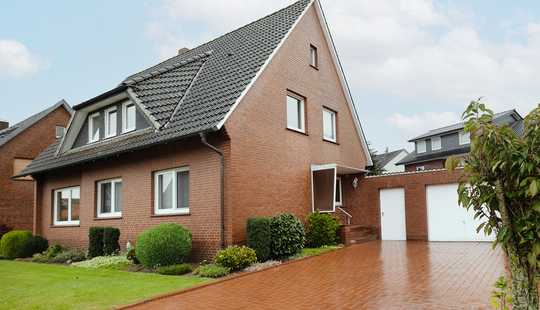 Bild von Modernisiertes Ein-/ Zweifamilienhaus auf sonnigem Grundstück in familienfreundlicher Siedlung