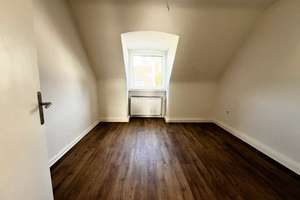 Ihr neues Zuhause: Frisch saniertes Dachgeschoss mit Wohlfühlfaktor – Die vollständige Adresse der Immobilie erhältst du vom Anbieter., 45888 Bulmke-Hüllen, Gelsenkirchen – Vorschaubild 6