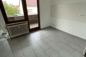 Schöne-helle - frisch  renovierte 2-ZKB-Balkon -Wohnung ! – Kreuzstr 72, 55120 Mombach, Mainz – Vorschaubild 6
