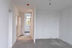 Helle, sanierte 2-Zimmerwohnung sucht neuen Mieter in Düsseldorf-Eller – Kissinger Str. 44, 40229 Düsseldorf – Vorschaubild 1