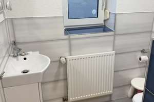 Modernisiertes EFH mit Einliegerwohnung & PV | frei 225 m2 – Zur Hoor 7, 35075 Gladenbach – Vorschaubild 5