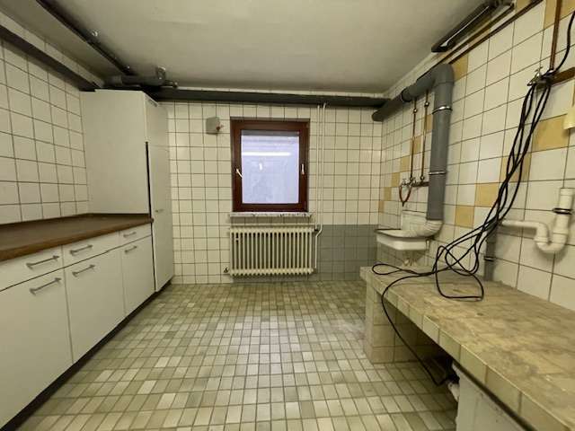 Immobilie in Buchholz - Zweifamilienhaus mit Vollkeller in TOP Lage von Burg - Bild 0