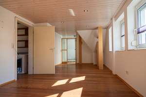 Modernisierte 4,5-Zimmer-Wohnung in Stuttgart-Stammheim – Zikadenweg 2, 70439 Stammheim-Mitte, Stuttgart – Vorschaubild 12