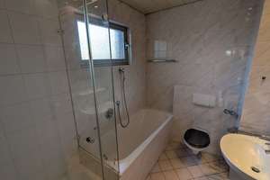 Helle 2,5-Zimmer Wohnung im 2. OG in Gladbach – Barbarossastr 1, 41061 Gladbach, Mönchengladbach – Vorschaubild 4