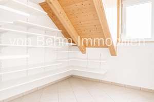 Großzügige Dachgeschosswohnung mit Balkon in Ingolstadt / Mailing – Die vollständige Adresse der Immobilie erhältst du vom Anbieter., 85055 Mailing, Ingolstadt – Vorschaubild 18