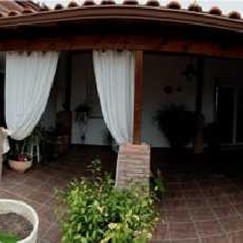 Chalet in Altorreal, 200m auf einer Etage, Garten mit Grill, Garage und 200m Keller