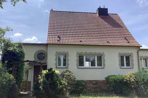Solides Einfamilienhaus mit Entwicklungspotential – Straße der Jugend 5, 39517 Tangerhütte – Vorschaubild 2