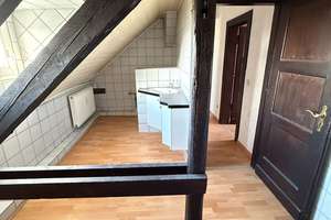 4-Zimmer-Dachgeschosswohnung mit Altbaucharme am Fuße des Kaiserbergs – Die vollständige Adresse der Immobilie erhältst du vom Anbieter., 47058 Duissern, Duisburg – Vorschaubild 9