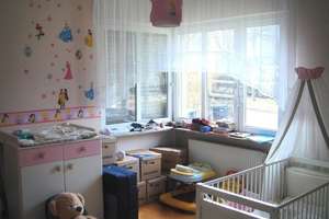 Stilvolles Wohnen in klassischer Stadtvilla der 1930er-Jahre – nur drei Einheiten, Vorgarten, Balk – Biebricher  Allee 12a, 65187 Südost, Wiesbaden – Vorschaubild 9