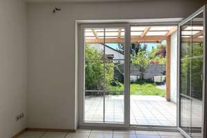 Attraktives Mehrfamilienhaus mit 3 Einheiten - Anbau, Pool und Garage – Die vollständige Adresse der Immobilie erhältst du vom Anbieter., 87656 Germaringen – Vorschaubild 1