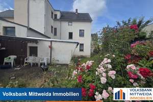 Charmante Doppelhaushälfte mit Potenzial in Limbach-Oberfrohna! – Die vollständige Adresse der Immobilie erhältst du vom Anbieter., 9212 Limbach-Oberfrohna – Vorschaubild 1