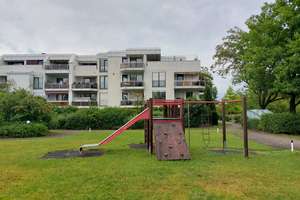 Lebendiger Alltag in Perlach: 2-Zimmer-Wohnung mit Balkon – Joseph-Maria-Lutz-Anger 28, 81737 Neuperlach, München – Vorschaubild 3