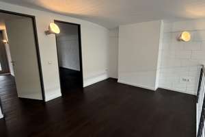 Galerie-Loft mit 5,50 m Raumhöhe und Bootsanleger, 4 Zimmer in den Buntgarnwerken Schleußig – Holbeinstraße 14, 4229 Schleußig, Leipzig – Vorschaubild 8