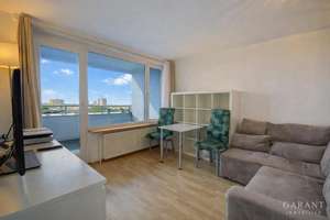 Helle 2,5 Zimmer-Wohnung mit Westbalkon und Weitblick