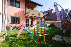 Familienfreundliche Doppelhaushälfte mit Pool in Bad Krozingen-Hausen – Die vollständige Adresse der Immobilie erhältst du vom Anbieter., 79189 Bad Krozingen – Vorschaubild 37