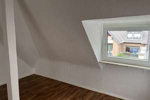 Schöne Wohnung in ruhiger Grünlage, viele Parkplätze. – Nixenstraße 67, 40591 Wersten, Düsseldorf – Vorschaubild 10