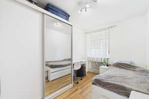 Gepflegte 4-Zimmer-Wohnung mit Balkon und Kellerabteil bei hervorragender Infrastruktur – Die vollständige Adresse der Immobilie erhältst du vom Anbieter., 84032 Wolfgang, Landshut – Vorschaubild 4