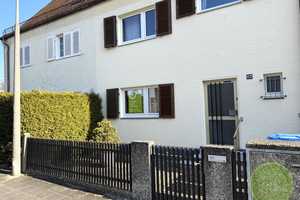 ** EIN-familienhaus Traum ** 5 Zimmer ** ca. 311 qm Grundstück ** Garten mit altem Baumbestand ** – Marloffsteiner Straße 82, 90411 Nürnberg – Vorschaubild 2