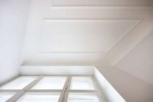 Schöne, bezugsfreie 2-Zimmer-Wohnung mit Balkon und charmanten Altbaudetails im Arnimplatz-Kiez! – Driesener Straße 29, 10439 Prenzlauer Berg, Berlin – Vorschaubild 13