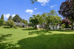 Top-Villenanwesen mit Pool & Park-Grundstück! Garden-Lounge-House! 4 Bäder! 2 Doppel-Garagen! – Die vollständige Adresse der Immobilie erhältst du vom Anbieter., 47269 Rahm, Duisburg – Vorschaubild 38