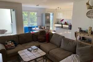 Probstsee Lakeside Luxury: 3,5-Zi., EBK, Ankleide, TG | 7 min Patch Barracks – 70567 Möhringen-Mitte, Stuttgart – Vorschaubild 6
