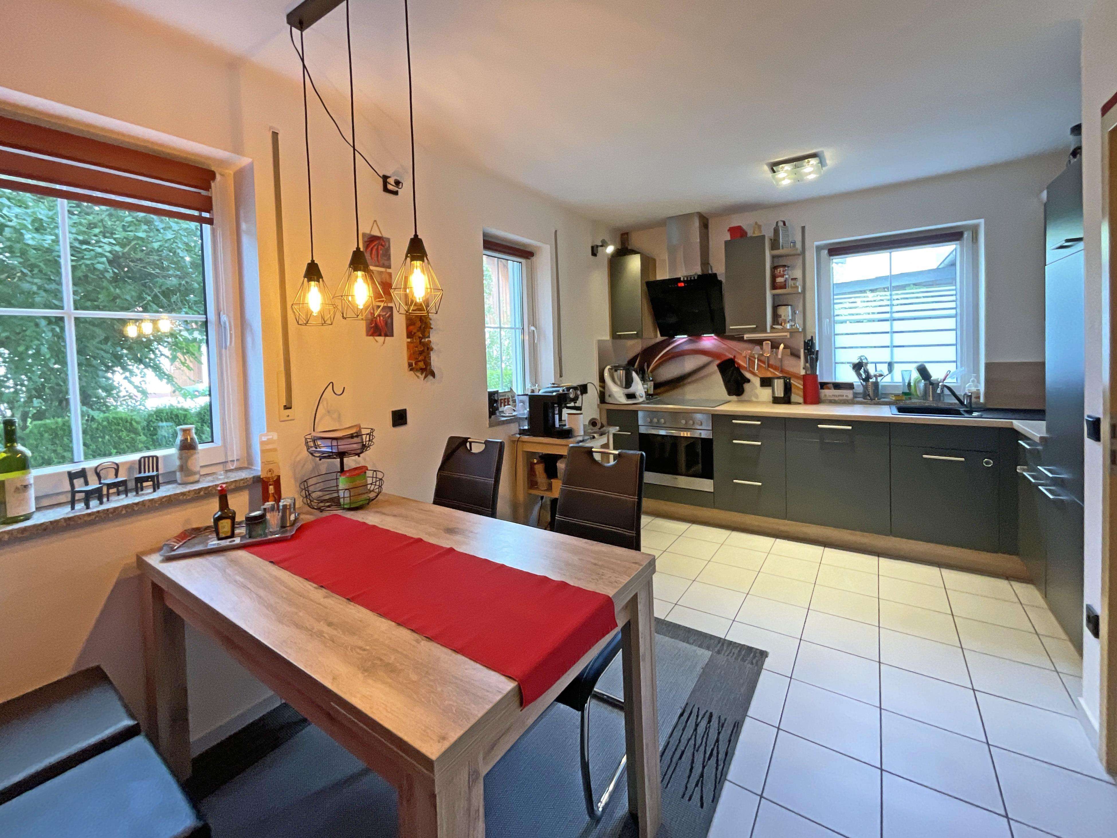 Immobilie in Pforzen - Junges Doppelhaus - Platz für zwei Familien - Bild 1