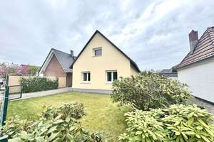 Sanierungsbedürftiges Einfamilienhaus in Borgfeld - mit großem Grundstück