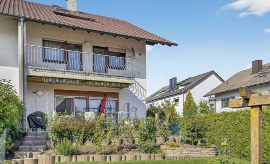 SOFORT FREI! Attraktives 1-Familienwohnhaus (DHH) in bester Wohnlage