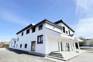 Luxuriöses und leerstehendes Mehrfamilienhaus mit 4 Wohneinheiten, Gewerbefläche und Koi-Teich! – Holzminden (Kreis) – Vorschaubild 28