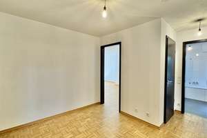 Lichtdurchflutete 2-Zimmer-Erdgeschoss-Wohnung mit Balkon und Tiefgarage in Düsseldorf-Mörsenbroich – 40470 Mörsenbroich, Düsseldorf – Vorschaubild 14