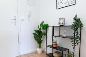 FRISCH SANIERTE 1-Zi.-Wohnung mit Balkon & EBK - PROVISIONSFREI & BEZUGSFREI – Die vollständige Adresse der Immobilie erhältst du vom Anbieter., 86161 Wolfram-und Herrenbachviertel, Augsburg – Vorschaubild 7