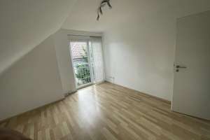 3,5-Zimmer-Wohnung mit Balkon: Neu-Ulm – Die vollständige Adresse der Immobilie erhältst du vom Anbieter., 89231 Neu-Ulm – Vorschaubild 17