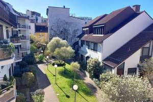 MITTEN IN DER CITY - MIT BALKON IN DEN GRÜNEN UND RUHIGEN INNENHOF! – Die vollständige Adresse der Immobilie erhältst du vom Anbieter., 76133 Innenstadt-West, Karlsruhe – Vorschaubild 1