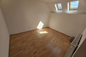 Moderne 4-Zimmer-Maisonette mit Dachloggia, Balkon und 2 Bädern in Nürnberg – Gabelsbergerstr. 3, 90459 Galgenhof, Nürnberg – Vorschaubild 15