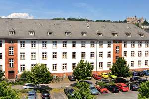 Für Studenten: WG- Zimmer in einer 2er bis 4er WG im Zentrum Marburg zu vermieten – Frankfurter Str. 8-10, 35037 Marburg, Marburg – Vorschaubild 1