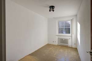 Ein Haus für viele Lebensmodelle – aufgeteiltes Mehrfamilienhaus mit vier Wohneinheiten in Nürnb – Die vollständige Adresse der Immobilie erhältst du vom Anbieter., 90480 Schmausenbuckstraße, Nürnberg – Vorschaubild 8
