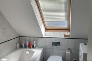 Exklusive 2-Zimmer-Dachgeschosswohnung mit Balkon und Einbauküche in Wandsbek, Hamburg – Hinschenfelder Straße 2b, 22041 Wandsbek (Ortsteil), Hamburg – Vorschaubild 7