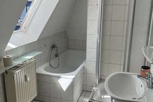 2,5-Zimmer-Dachgeschoss-Wohnung in zentraler Stadtlage in Ulm – Die vollständige Adresse der Immobilie erhältst du vom Anbieter., 89073 Mitte, Ulm – Vorschaubild 12