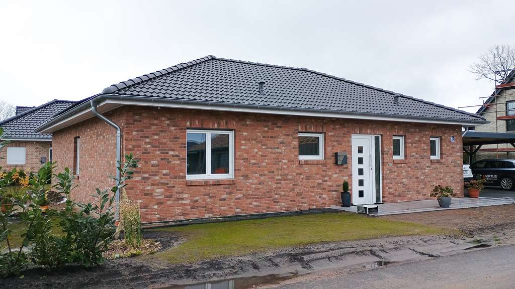 Immobilie in Velgast - Komfortabel, effizient, individuell – Der Winkelbungalow von Virtus Massivhaus - Bild 4