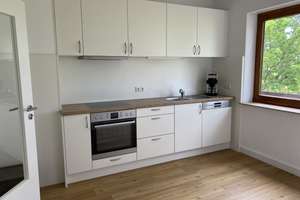*** Helle 3 Zimmer Whg.  mit Balkon // Nähe Uniklinik *** – Hirblinger Straße 272 1/2, 86156 Bärenkeller, Augsburg – Vorschaubild 2