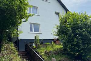 3- Familienhaus in ruhiger Lage – Die vollständige Adresse der Immobilie erhältst du vom Anbieter., 78713 Schramberg – Vorschaubild 3