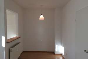 Wohnen im Westen am Klinikum: 2,5-Zimmer-Wohnung in Ingolstadt – Krumenauerstr. 32, 85049 Friedrichshofen-Hollerstauden, Ingolstadt – Vorschaubild 6