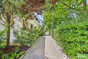 Großzügiger Winkelbungalow mit Einliegerwohnung in bester Lage – viel Privatsphäre und sofort bezugs – Regensburg – Vorschaubild 4