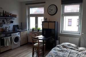Helle und ruhige  1-Zimmer-Wohnung in Leipzig – Laubestraße 4, 4159 Leipzig – Vorschaubild 1